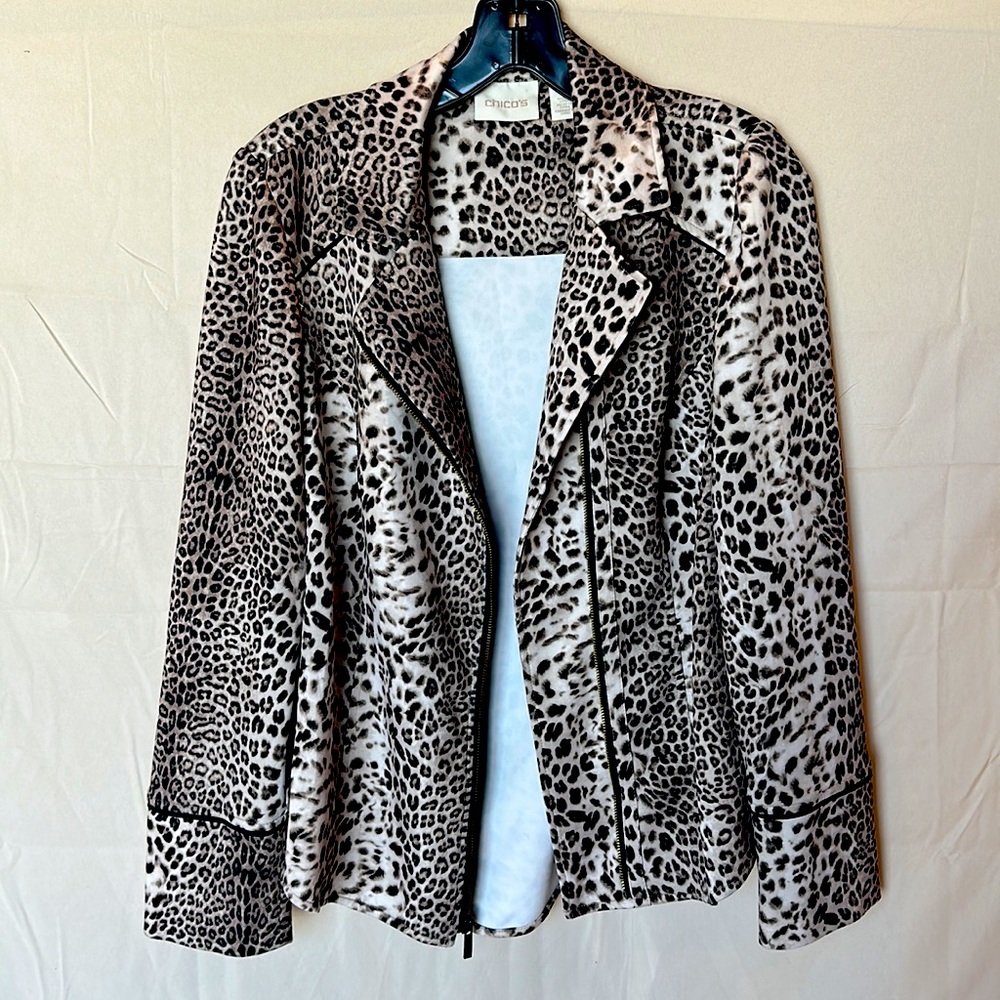 Chico’s leopard zip up jacket